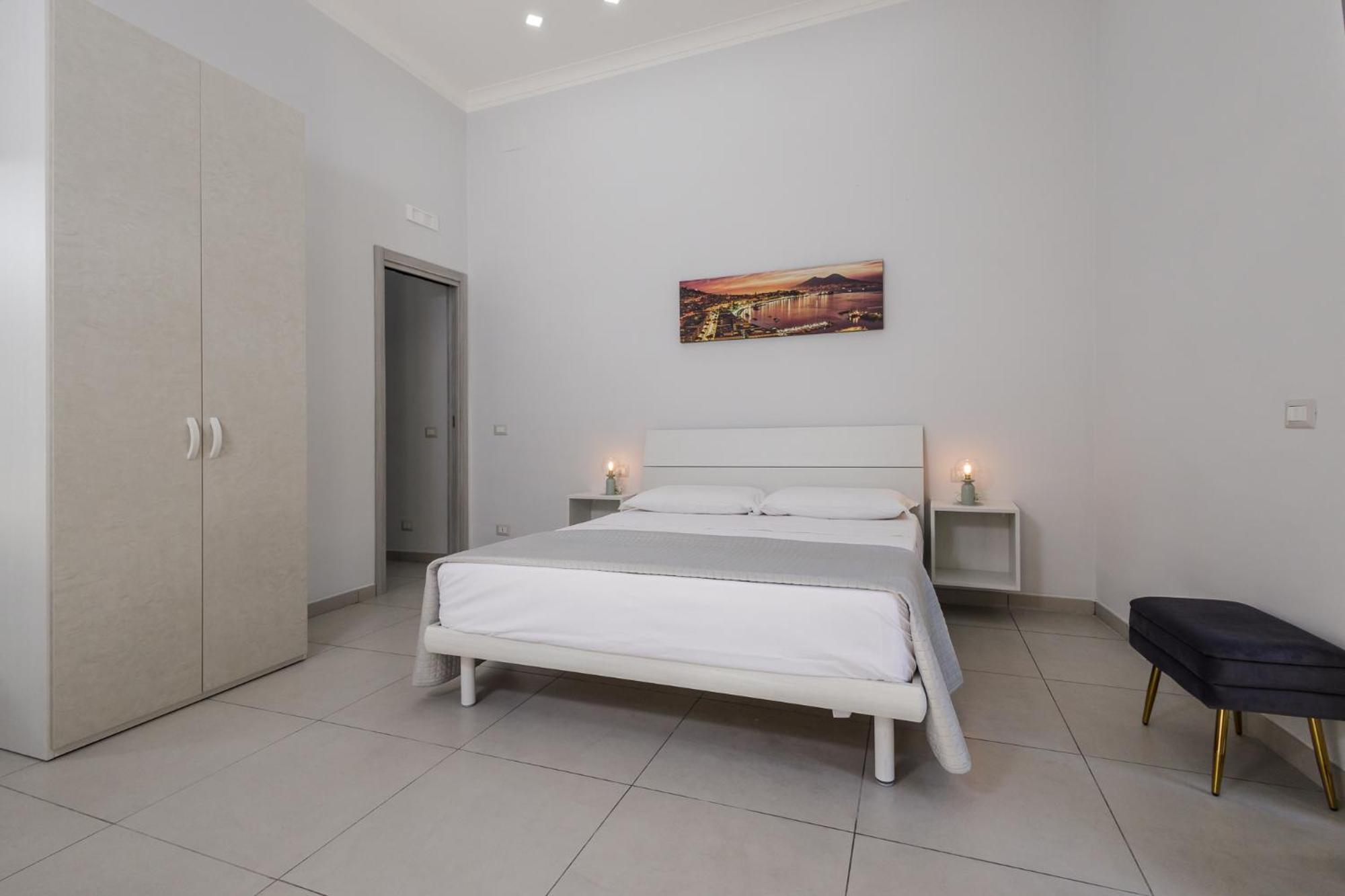 Hotel Caroline'S House à Naples Extérieur photo