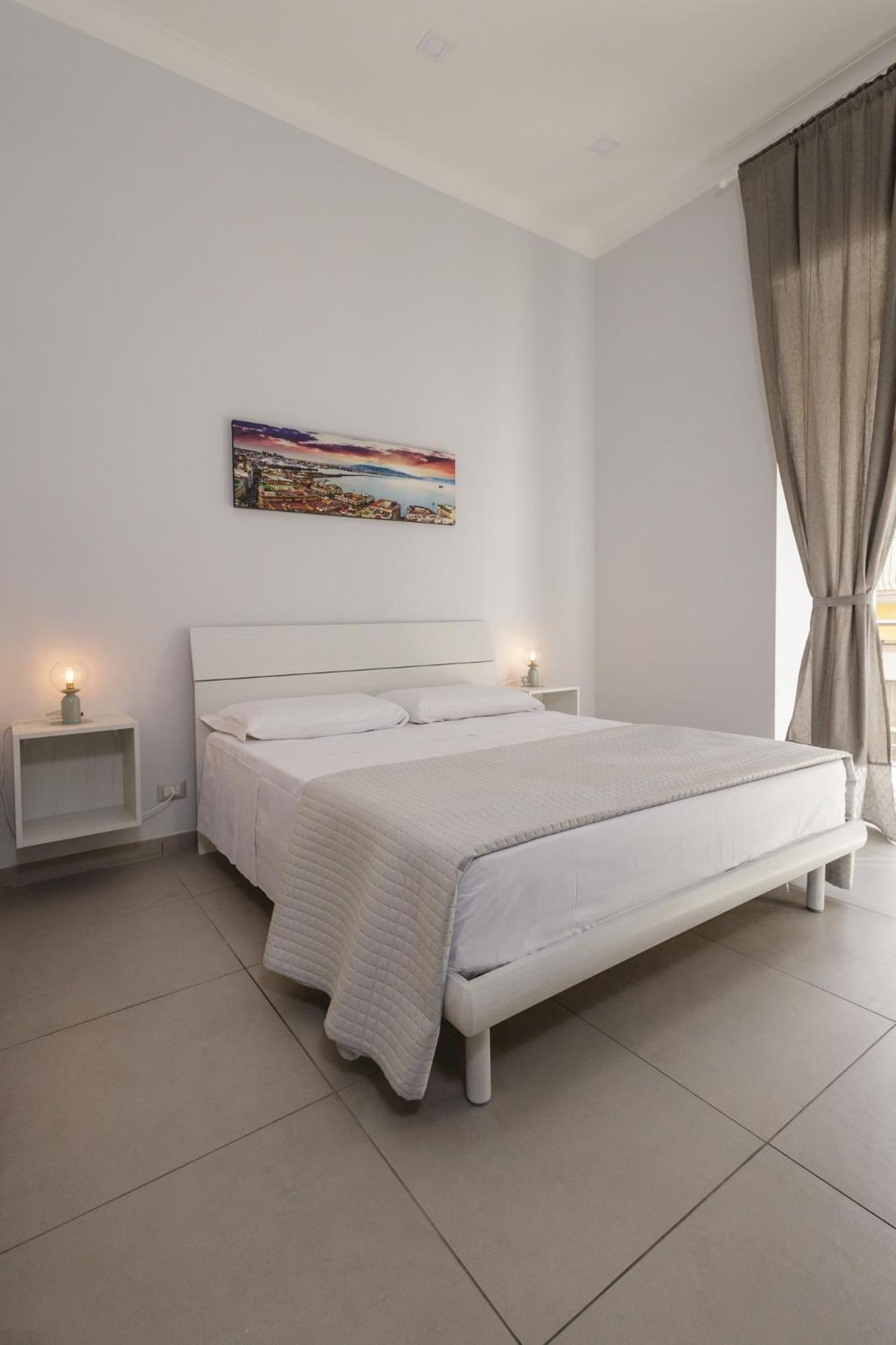 Hotel Caroline'S House à Naples Extérieur photo