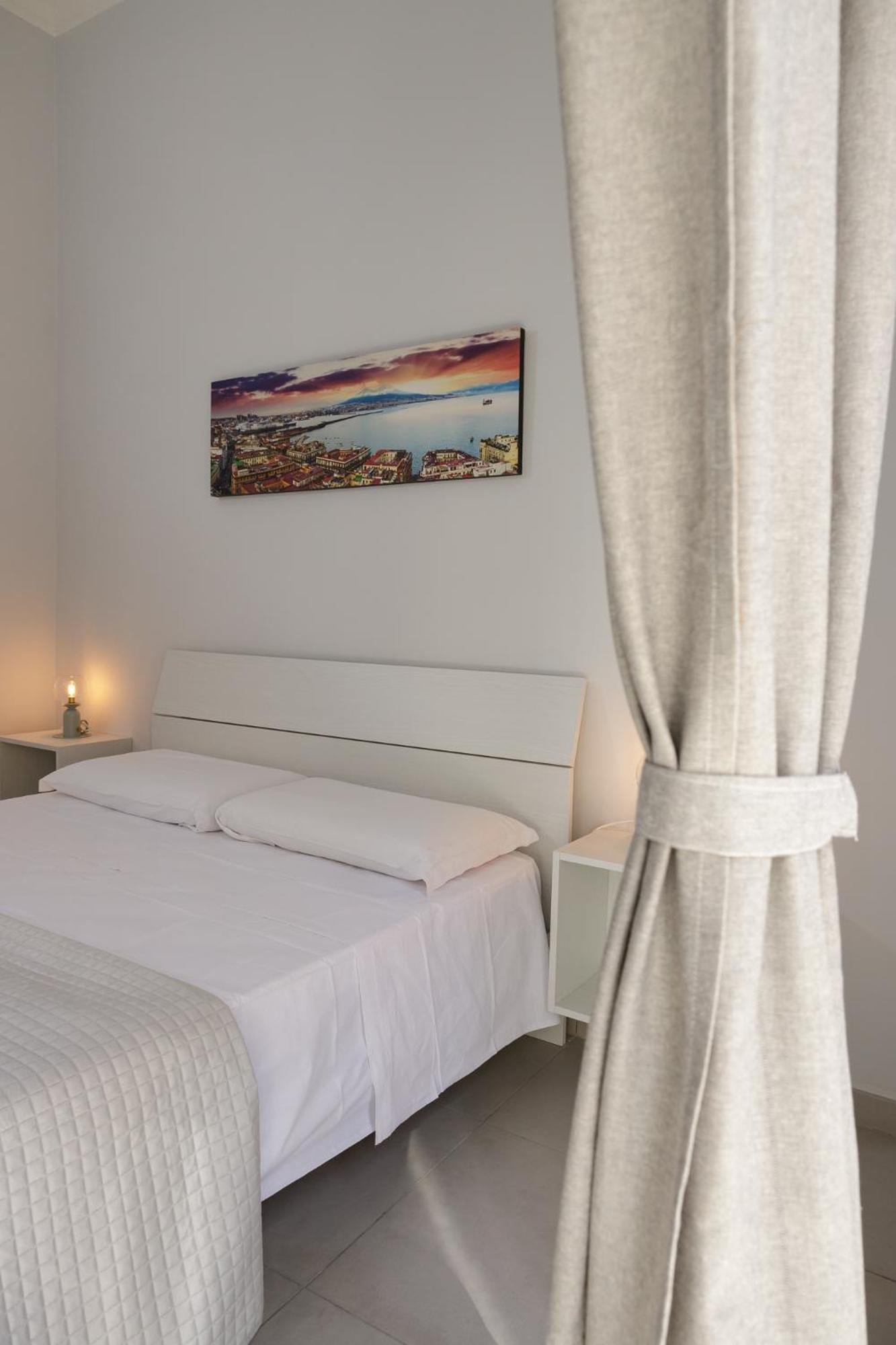 Hotel Caroline'S House à Naples Extérieur photo