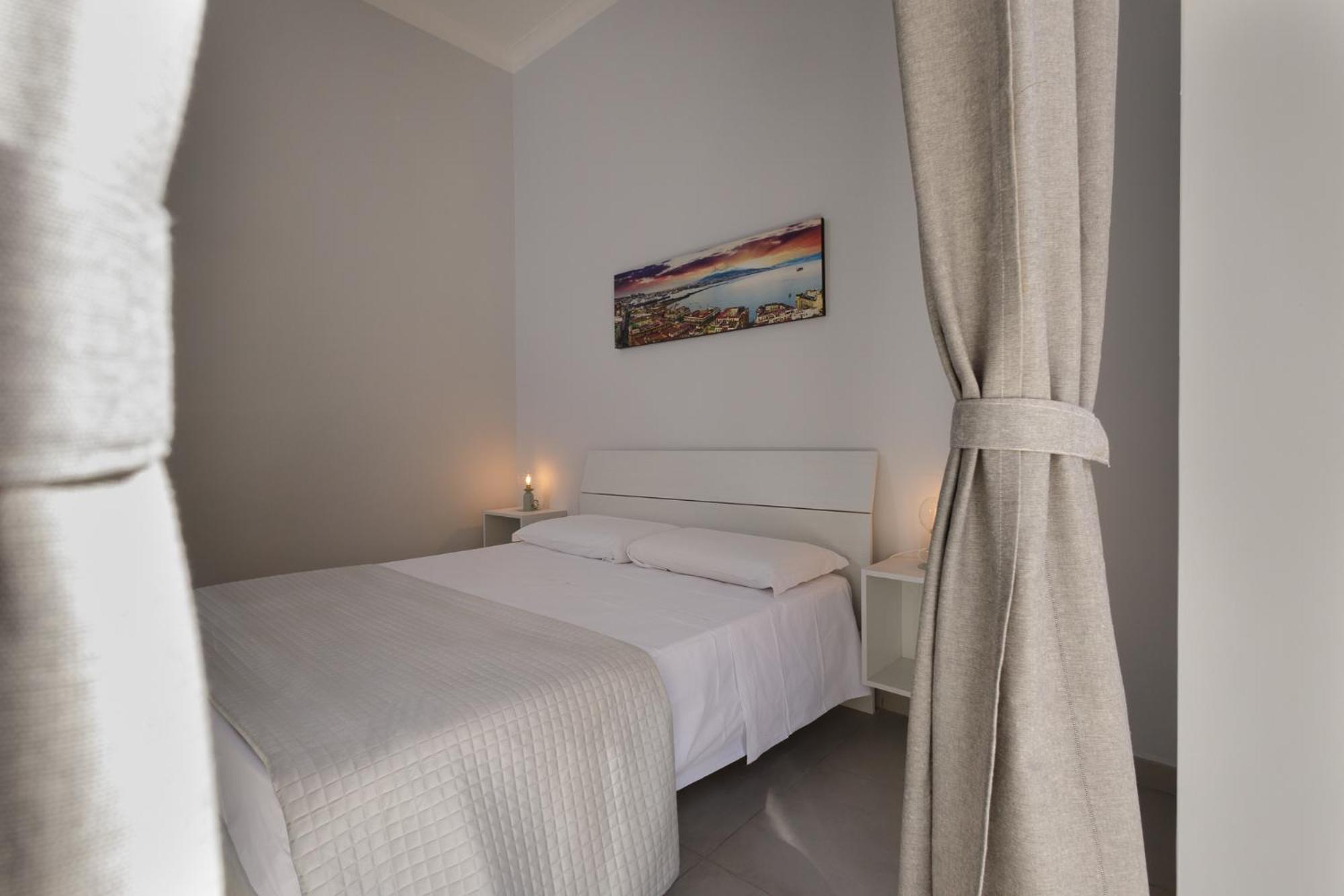 Hotel Caroline'S House à Naples Extérieur photo