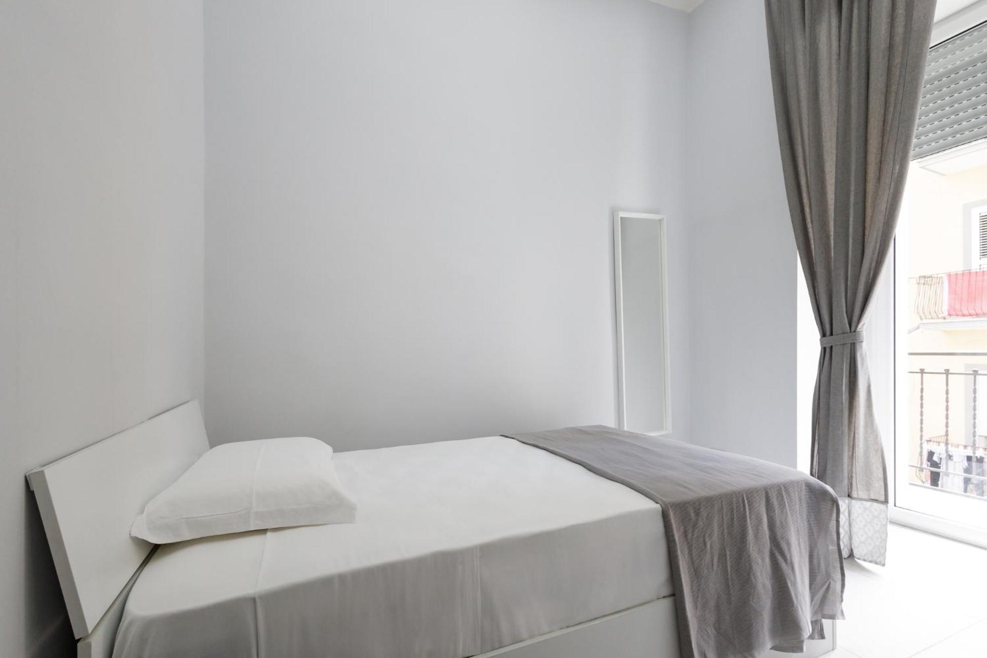 Hotel Caroline'S House à Naples Extérieur photo